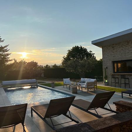 La Parenthese Hotell Auberives-sur-Vareze Eksteriør bilde